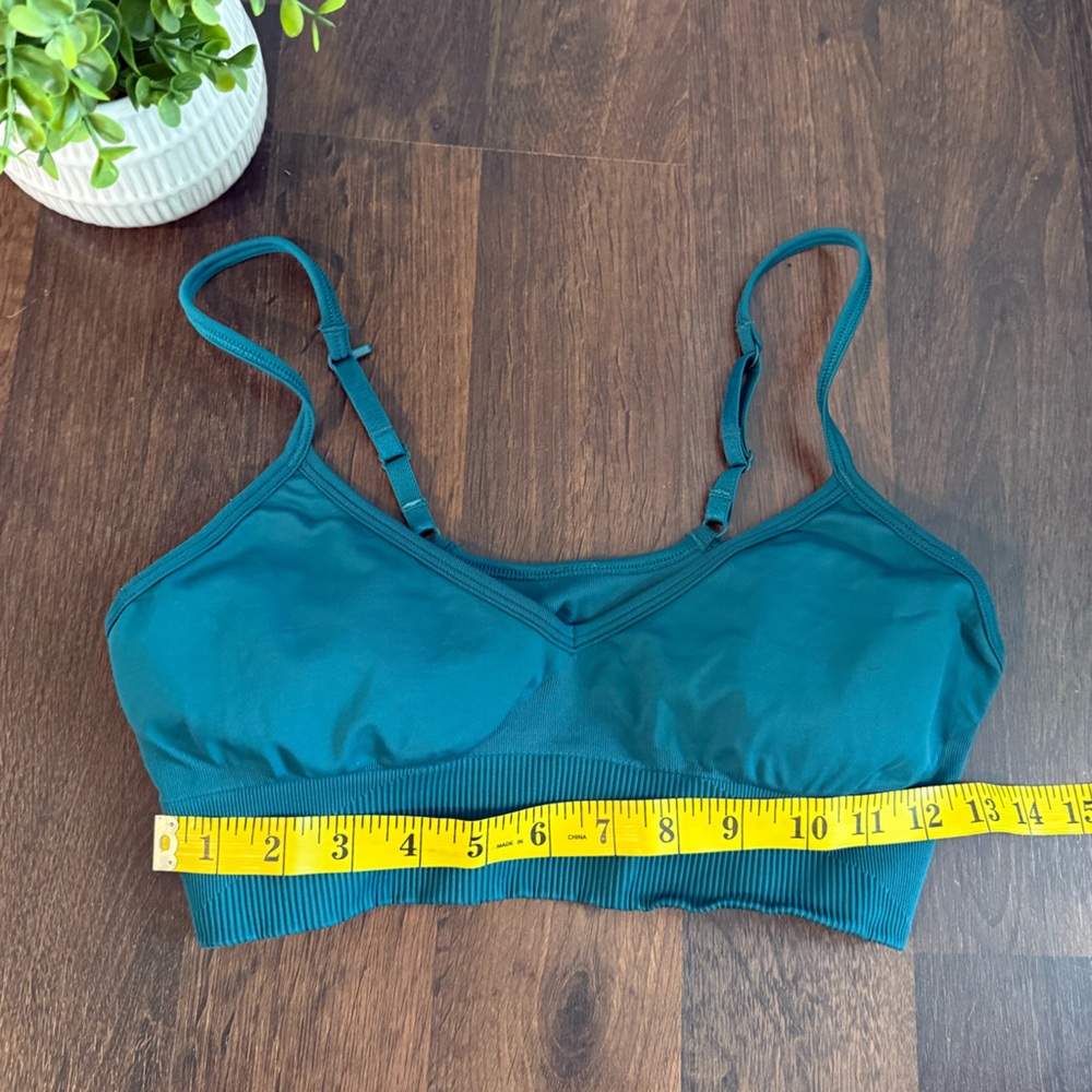 Lululemon Ebb to Street Bra - Picture 2 of 10